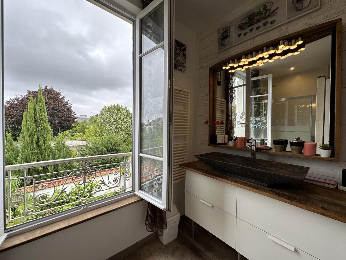 La Maison Des Lumieres Hotel Chartres Ngoại thất bức ảnh